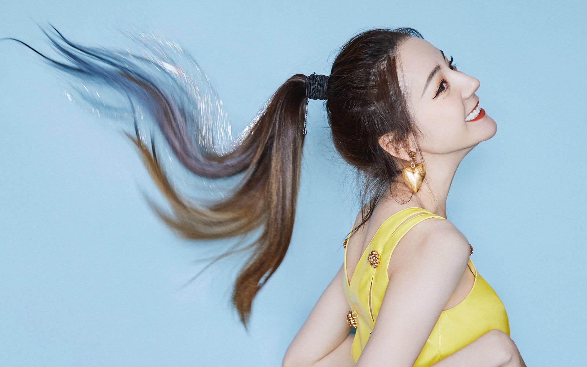 爱游戏app下载-蛙泳决赛希腊选手险胜对手，蛙泳国际比赛视频