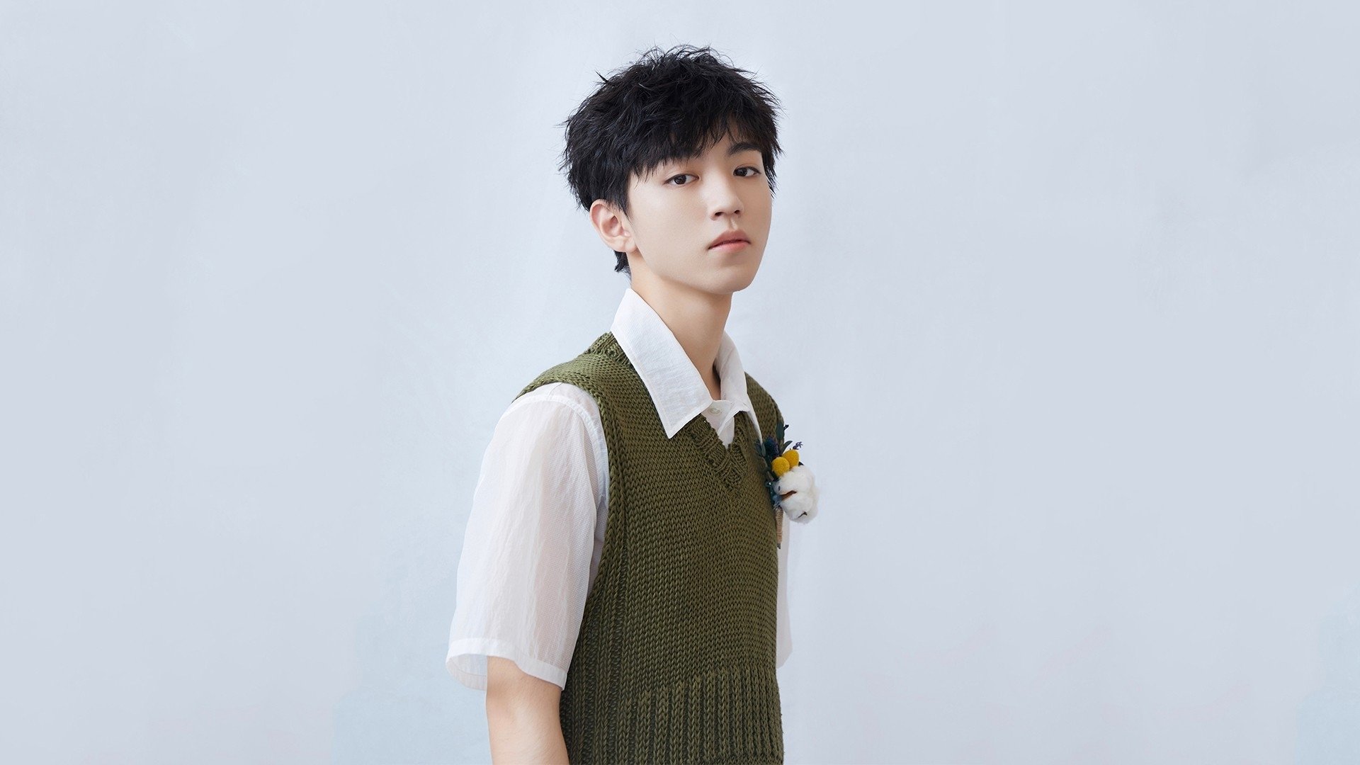 霍勒迪突破制造杀伤雄鹿保持领先，霍勒迪强壮吗